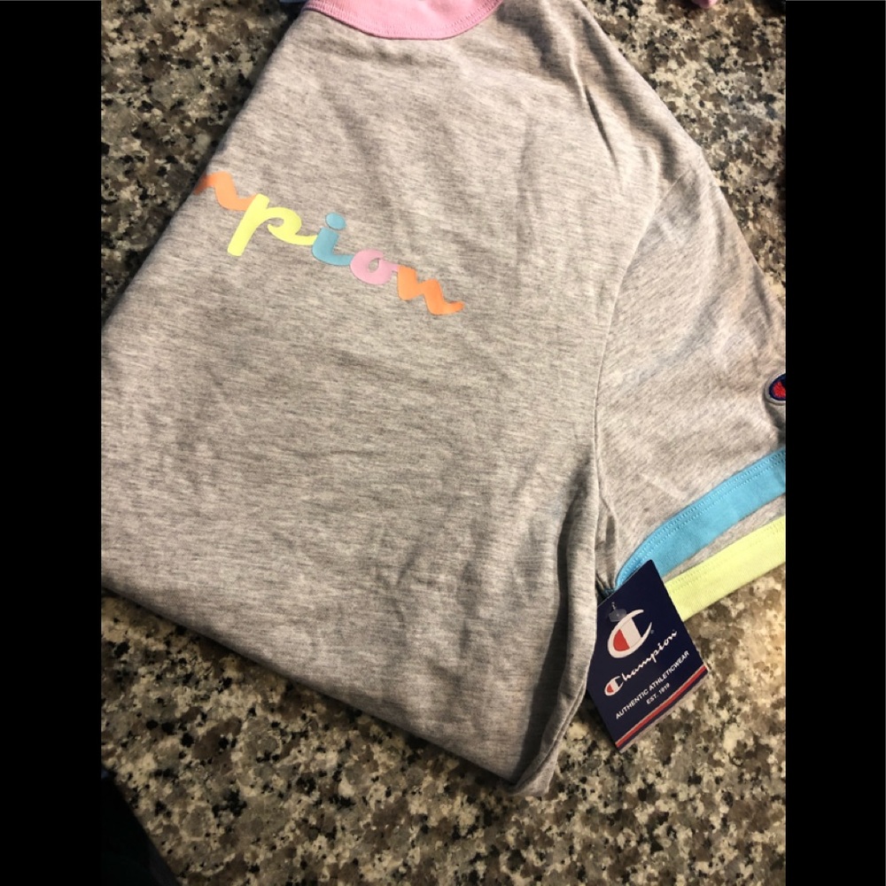 Champion T-shirt New with tags size L 🤍